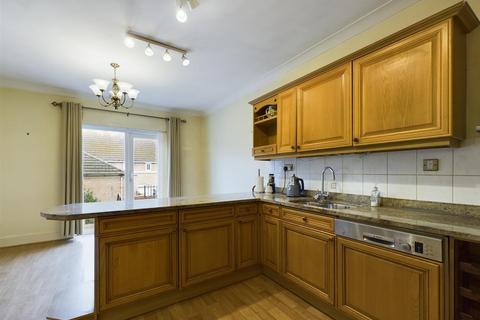 32 Dockwray Square, North Shields, NE30 1JZ