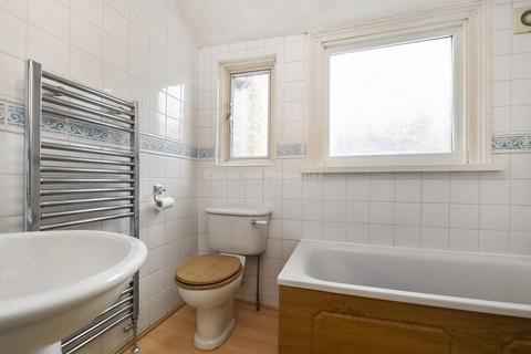 30 Seward Road, London, W7 2JR