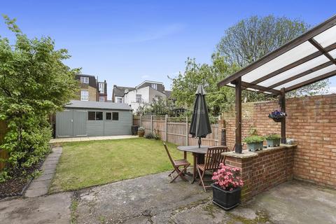 30 Seward Road, London, W7 2JR