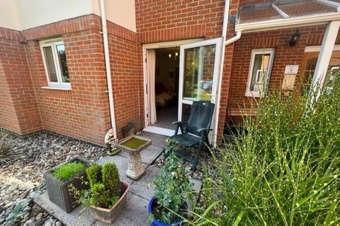 1 bedroom apartment for sale, Ringwood Road, Ferndown