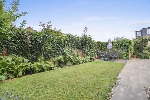 51 Arlington Road, London, W13 8PF