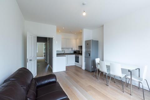 3 bedroom apartment to rent, Grange Park, Ealing W5
