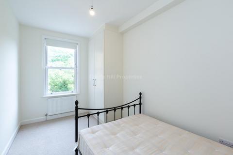 3 bedroom apartment to rent, Grange Park, Ealing W5