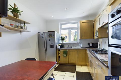 14 The Avenue, London, W13 8PH