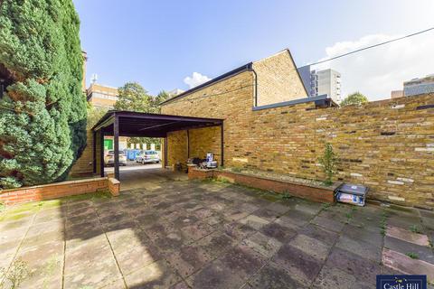 14 The Avenue, London, W13 8PH