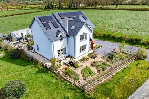 3 bedroom detached house for sale, Glynarthen, Llandysul, SA44