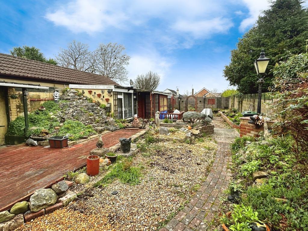Cynthia Road, PARKSTONE, BH12 3 bed bungalow for sale £360,000