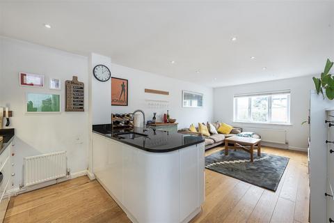 30c Boundary Road, St Albans, AL1 4DW