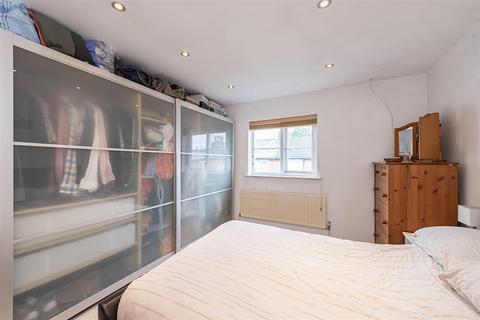 30c Boundary Road, St Albans, AL1 4DW