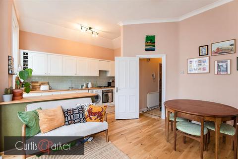 1 bedroom flat for sale, Birkbeck Road, Acton