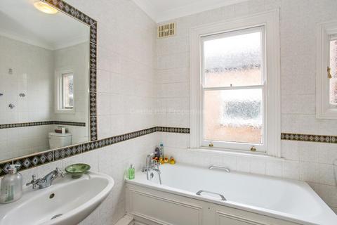 51 Milton Road, London, W7 1LQ