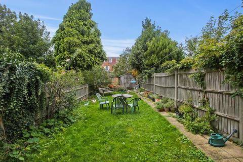 51 Milton Road, London, W7 1LQ