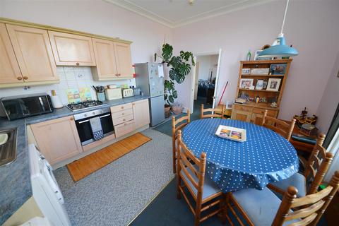 2 bedroom apartment for sale, 2, Fern House, Penally, Tenby