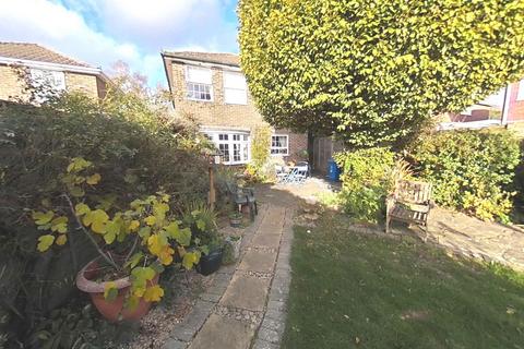 51 Barn Drive, Maidenhead, SL6 3PR