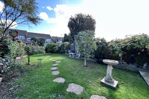 3 bedroom semi-detached house for sale, Arlington Gardens, Margate