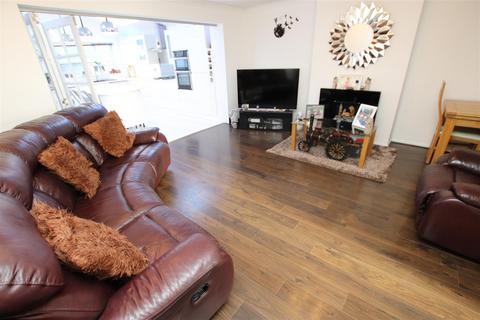 4 bedroom house for sale, Dacombe Drive, Poole