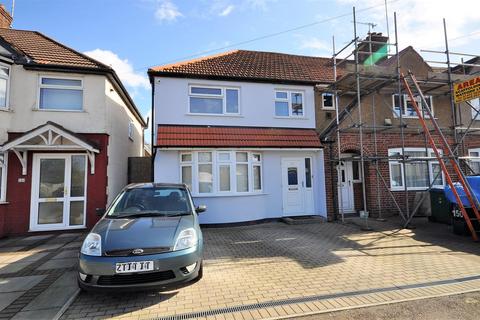 4 bedroom end of terrace house for sale - Leggatts Way, Watford WD24