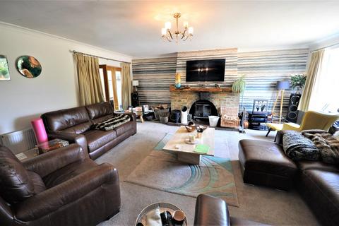 5 bedroom semi-detached house for sale, Tring Road, Well Head LU6
