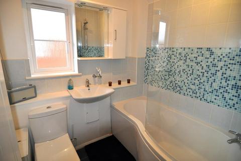 1 bedroom apartment for sale, Bowling Court, Watford WD18