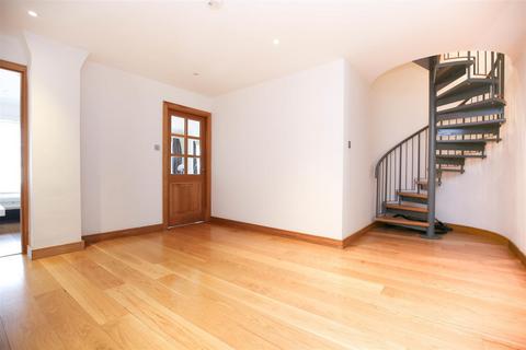 2 bedroom apartment to rent, Grainger Street, Newcastle Upon Tyne NE1