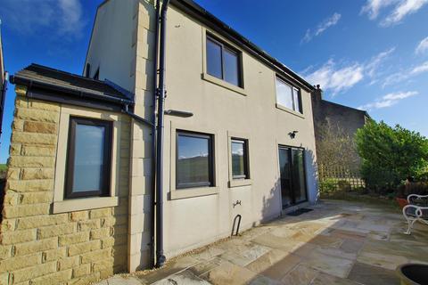 3 bedroom detached house to rent - Stainland Road, STAINLAND