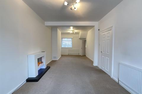 69 Hampton Road, Scarborough, YO12 5PX