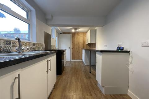 69 Hampton Road, Scarborough, YO12 5PX