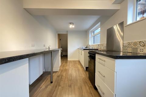 69 Hampton Road, Scarborough, YO12 5PX