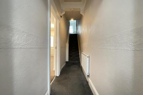 69 Hampton Road, Scarborough, YO12 5PX