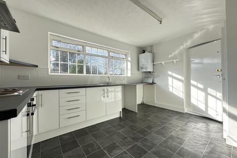 2 bedroom detached bungalow for sale - St. Lukes Crescent, Scarborough
