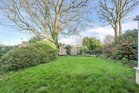 1 Farley Croft, Westerham, TN16 1SA