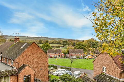 1 Farley Croft, Westerham, TN16 1SA