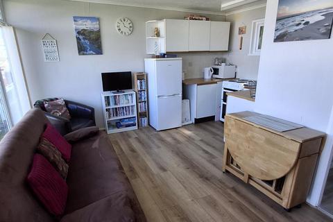 2 bedroom chalet for sale, Overstrand Road, Cromer
