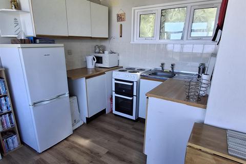 2 bedroom chalet for sale, Overstrand Road, Cromer