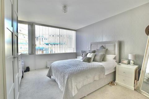 1 bedroom apartment for sale, One Park West, Liverpool