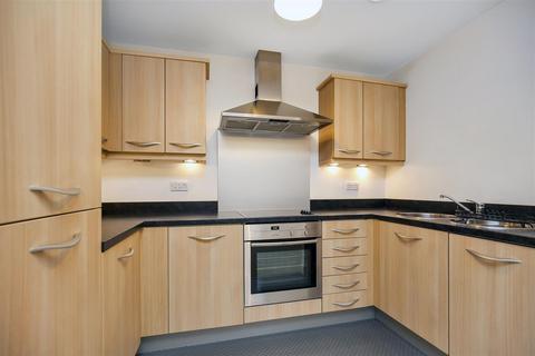 2 bedroom apartment to rent, Cameronian Square, Gateshead NE8