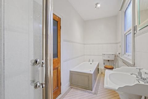 19 Waldemar Avenue, London, W13 9PZ
