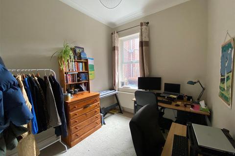 2 bedroom ground floor flat to rent, Ashfield Road, Gosforth, Newcastle Upon Tyne