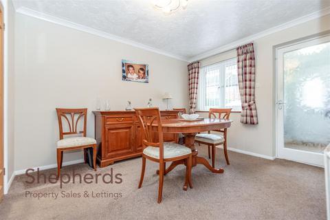 65 Hyde Mead, Nazeing, Waltham Abbey, EN9 2HS