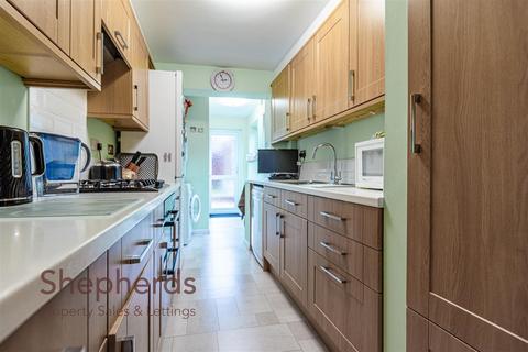 65 Hyde Mead, Nazeing, Waltham Abbey, EN9 2HS
