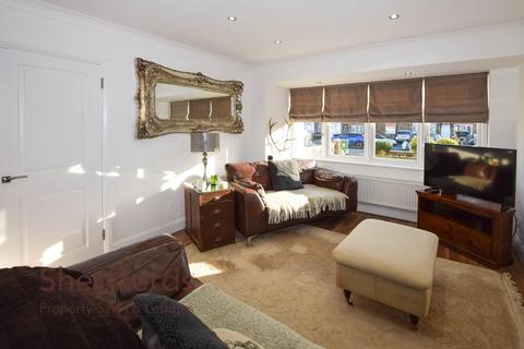 4 bedroom terraced house for sale, Longfield Lane, West Cheshunt EN7