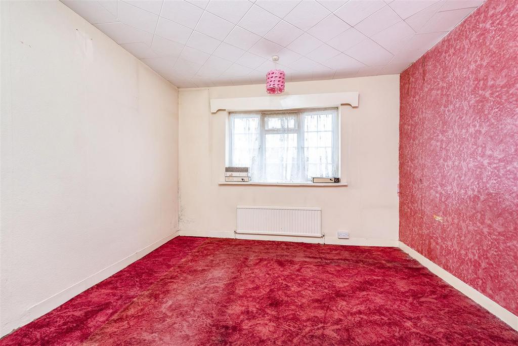 3 Dedworth Drive3.jpg