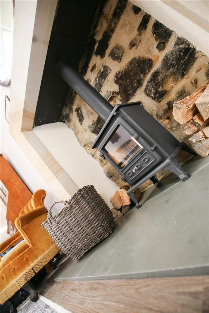 Fireplace.jpg