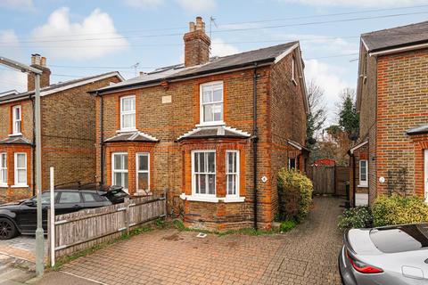 6 Miles Road, Epsom, KT19 9AD