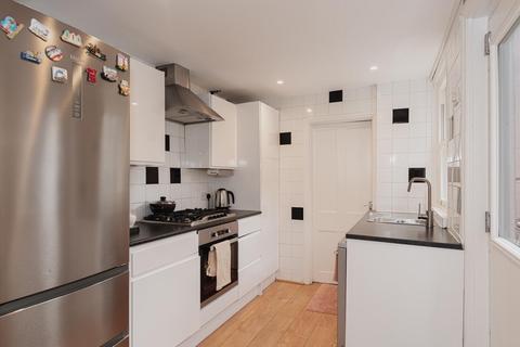 6 Miles Road, Epsom, KT19 9AD