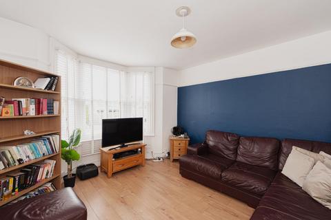6 Miles Road, Epsom, KT19 9AD