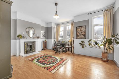 Flat 2, 18 Pattenden Road, Catford, London, SE6 4NQ