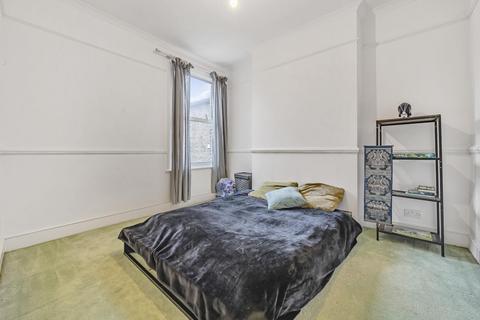Flat 2, 18 Pattenden Road, Catford, London, SE6 4NQ