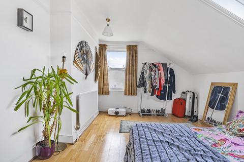 Flat 2, 18 Pattenden Road, Catford, London, SE6 4NQ