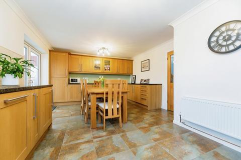 4 bedroom detached house for sale, Goldcrest Walk, Thorpe Hesley, Rotherham, S61 2TS